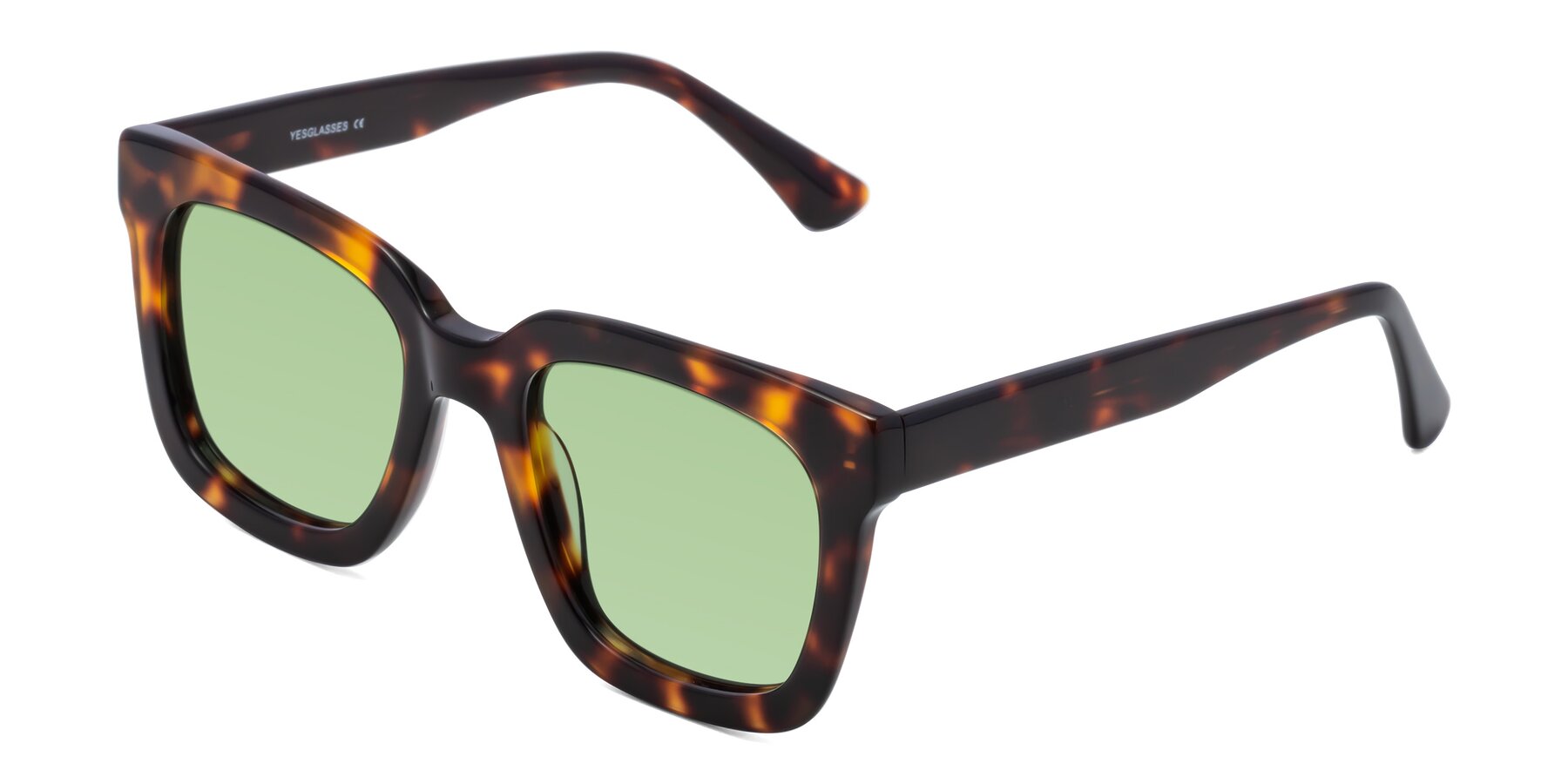 Angle of Parr in Tortoise with Medium Green Tinted Lenses