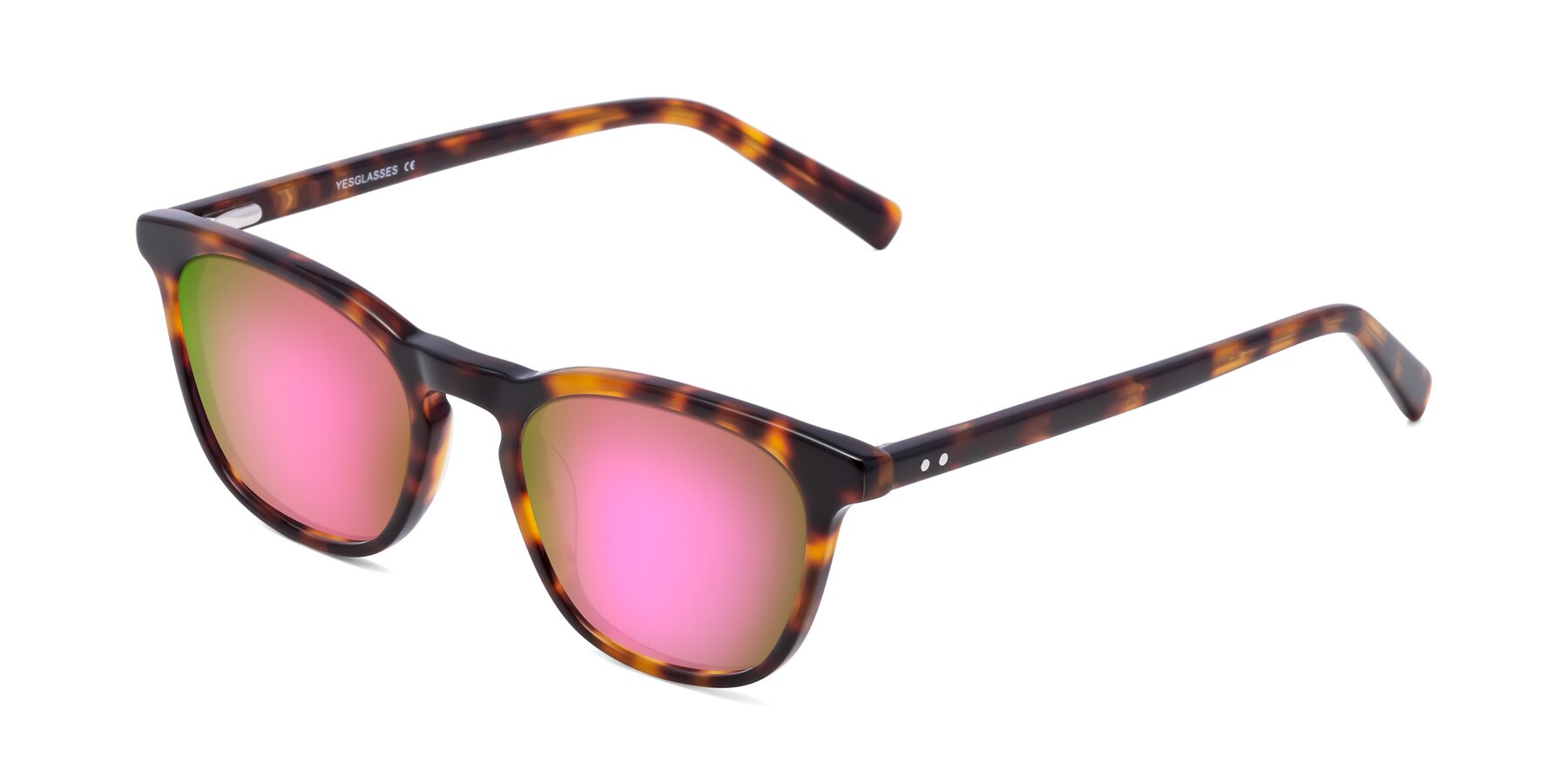 Angle of Loris in Tortoise with Pink Mirrored Lenses