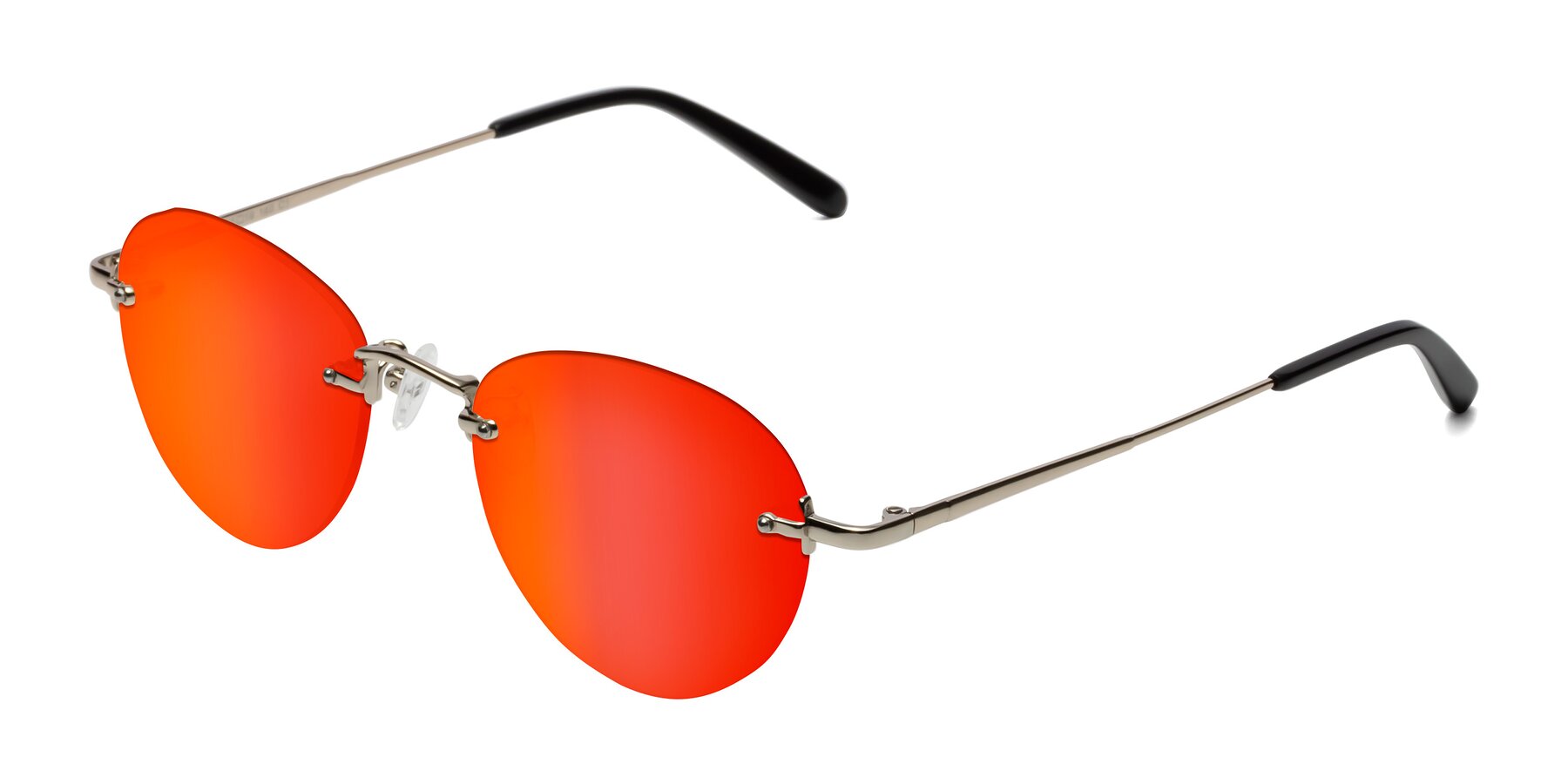 Angle of Quinn in Light Gold with Red Gold Mirrored Lenses
