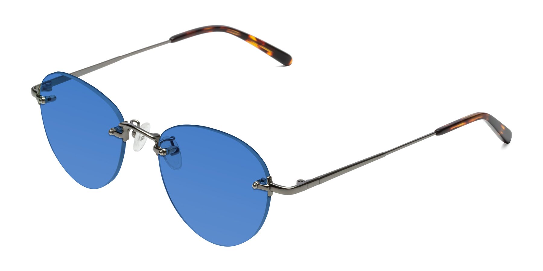 Angle of Quinn in Gunmetal with Blue Tinted Lenses