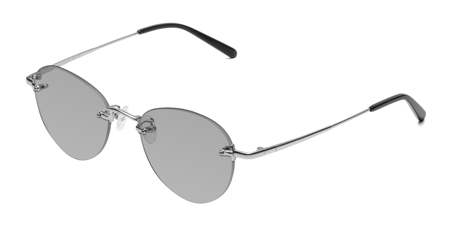 Angle of Quinn in Silver with Light Gray Tinted Lenses