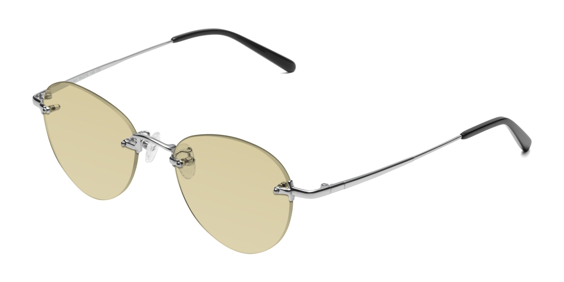 Angle of Quinn in Silver with Light Champagne Tinted Lenses