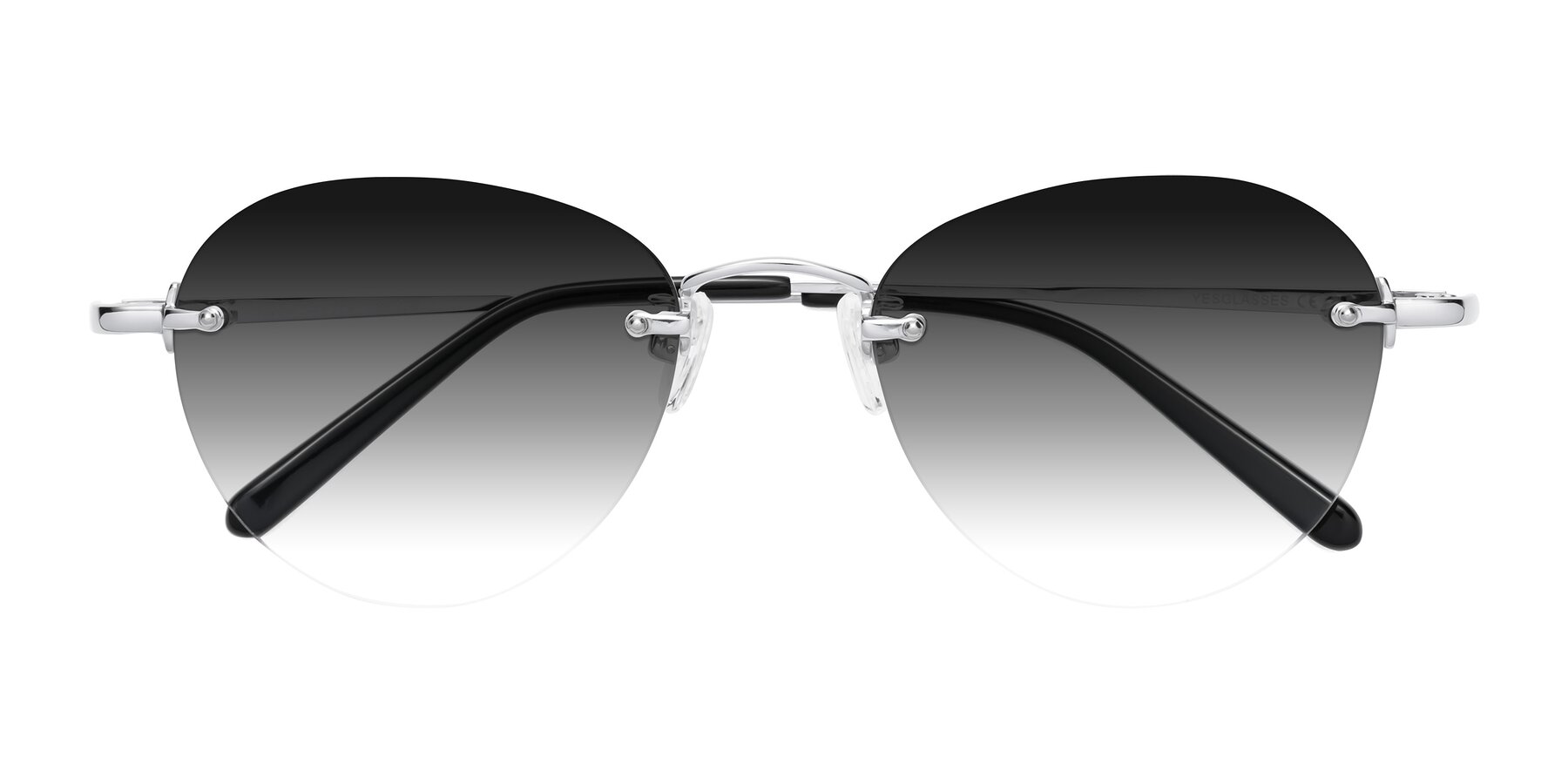 Folded Front of Quinn in Silver with Gray Gradient Lenses