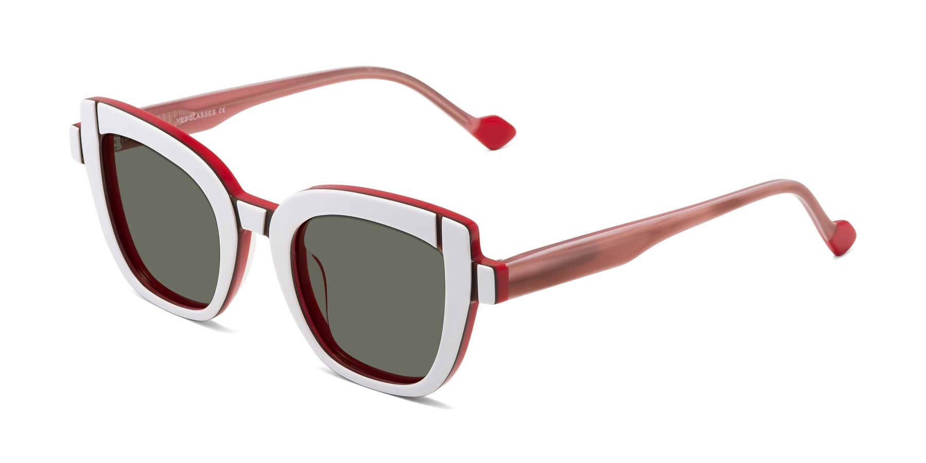 Angle of Sato in White-Red with Gray Polarized Lenses