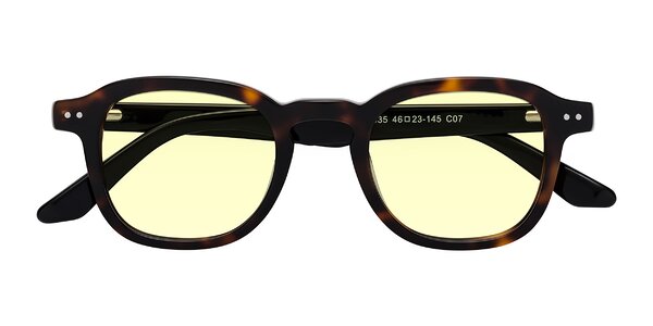 Front of Nice in Tortoise / Black