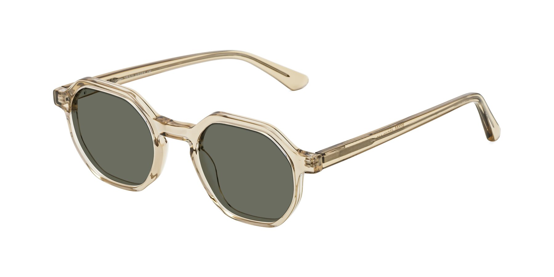 Angle of Lucian in Champagne with Gray Polarized Lenses
