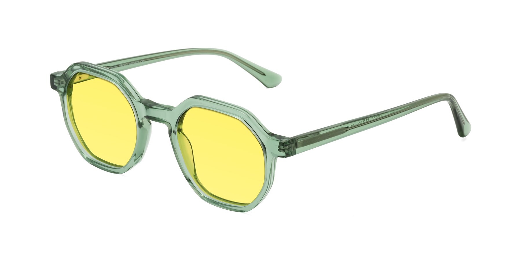 Angle of Lucian in Light Green with Medium Yellow Tinted Lenses