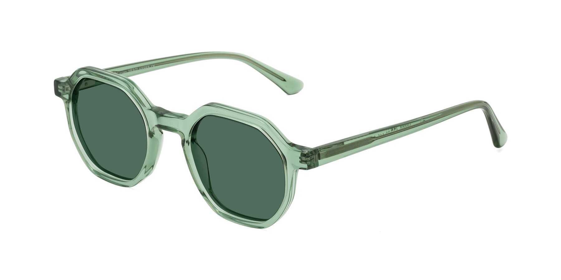 Angle of Lucian in Light Green with Green Polarized Lenses