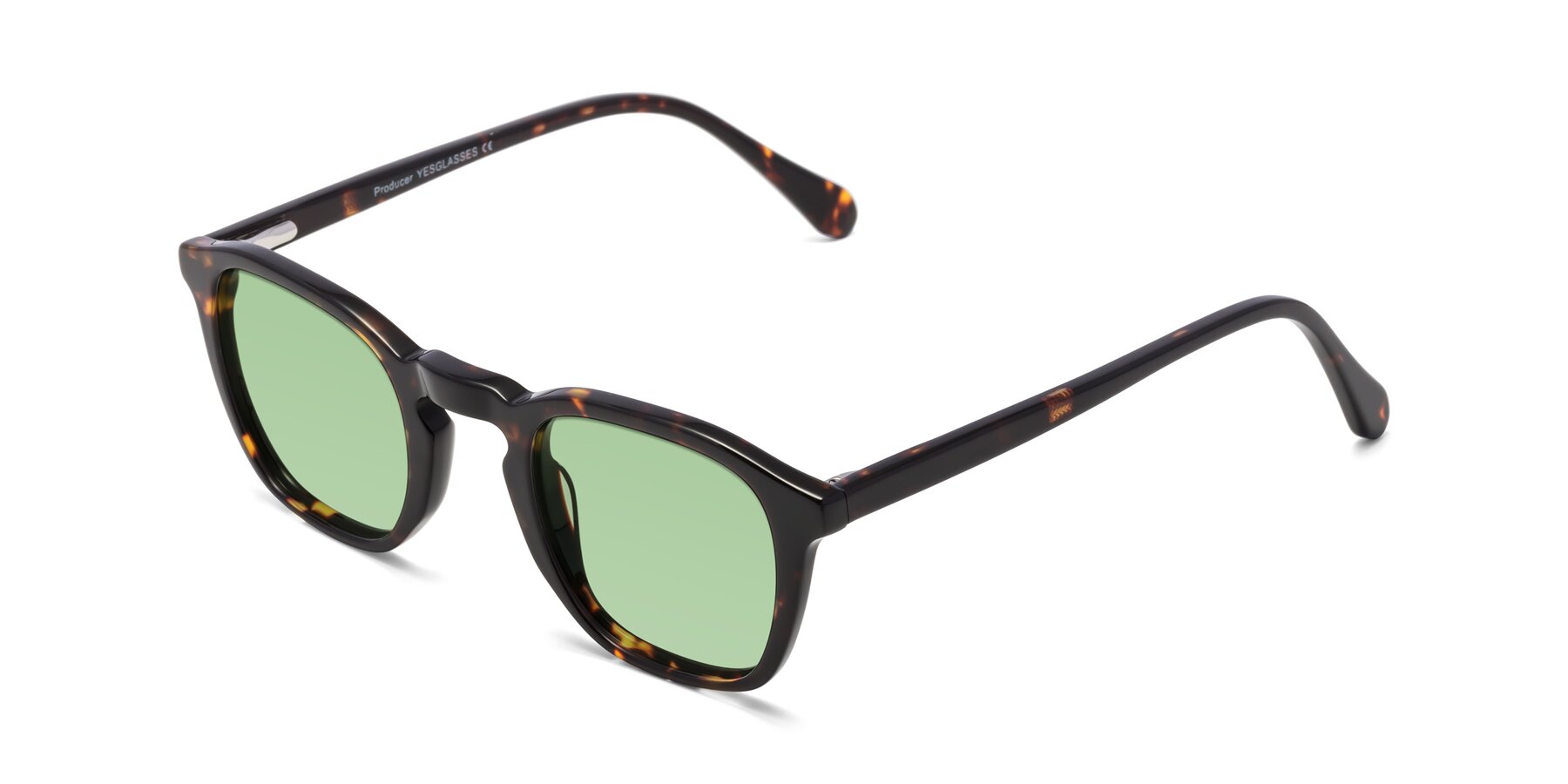 Angle of Producer in Tortoise with Medium Green Tinted Lenses