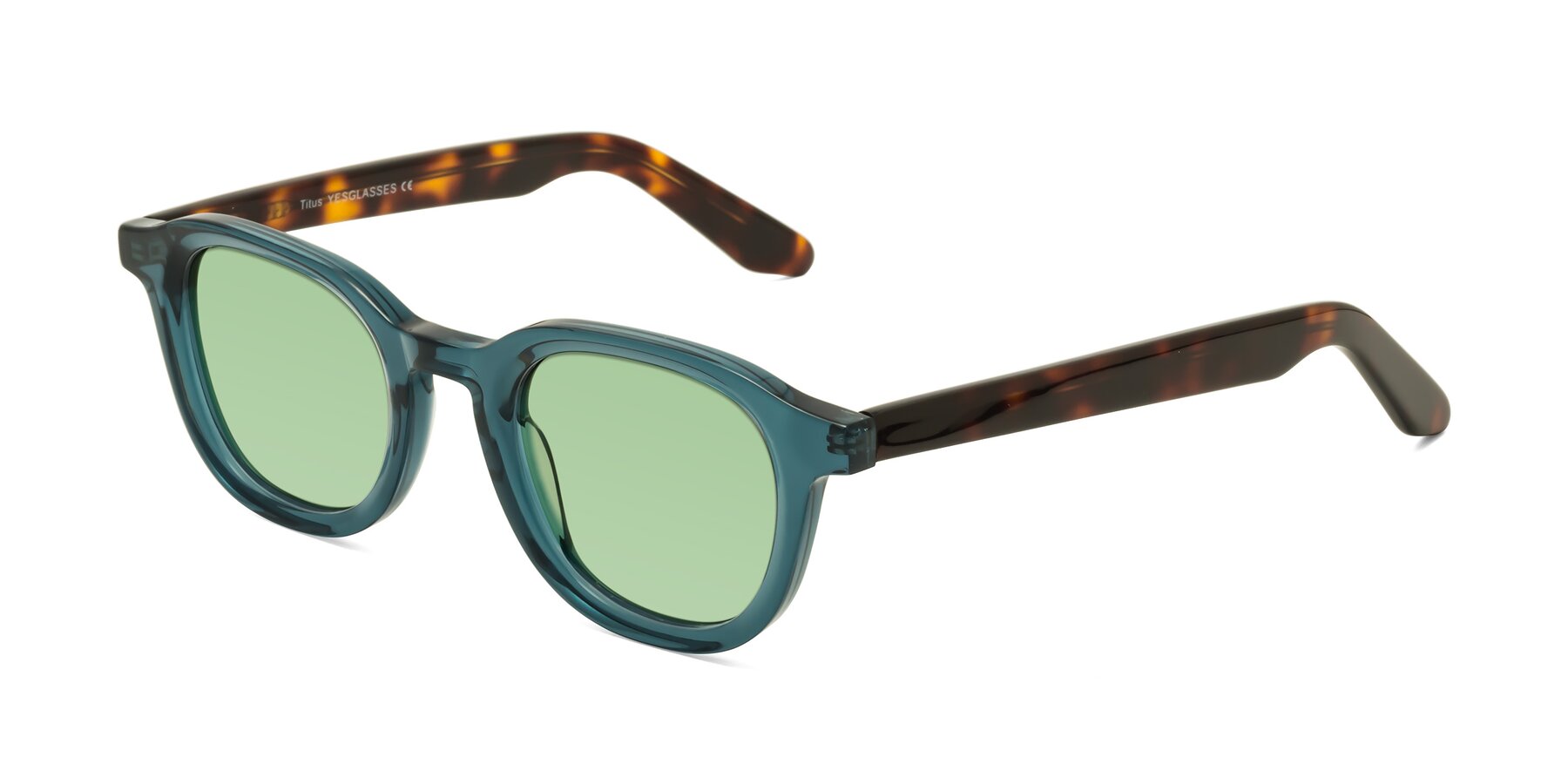 Angle of Titus in Peacock-Tortoise with Medium Green Tinted Lenses