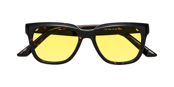 Front of Cade in Tortoise