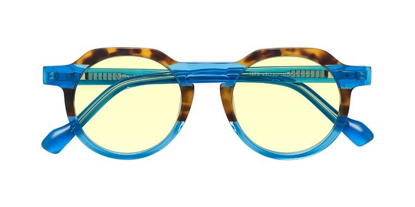 Front of Vesper in Tortoise / Blue