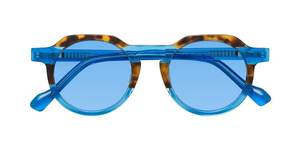 Front of Vesper in Tortoise / Blue