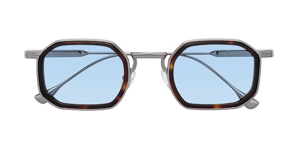 Front of Fresh in Tortoise / Silver