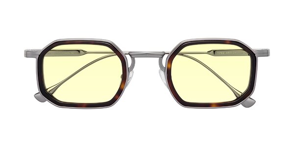 Front of Fresh in Tortoise / Silver