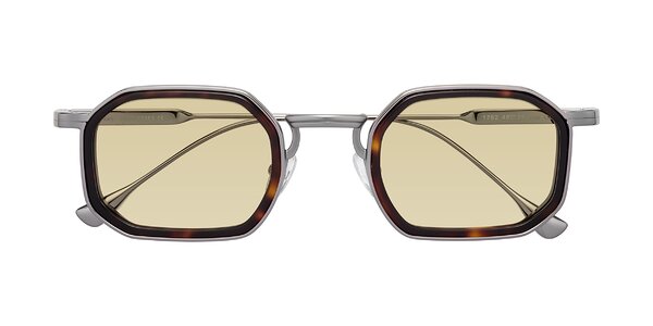 Front of Fresh in Tortoise / Silver