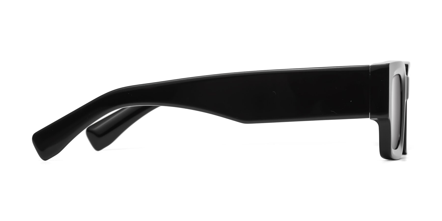 Side of Kirn in Black with Silver Mirrored Lenses