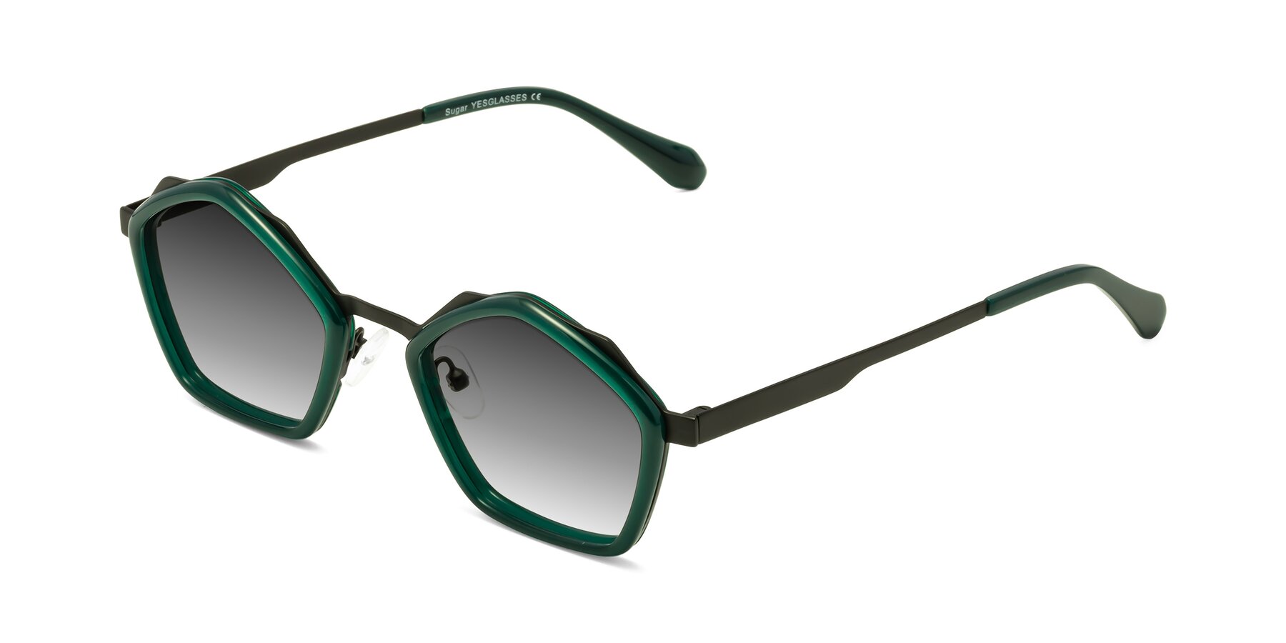 Angle of Sugar in Jade-Black with Gray Gradient Lenses