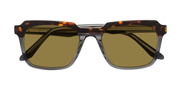 Front of Zell in Tortoise/Gray