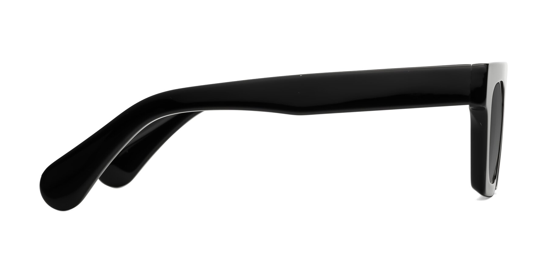 Side of Senda in Black with Medium Gray Tinted Lenses