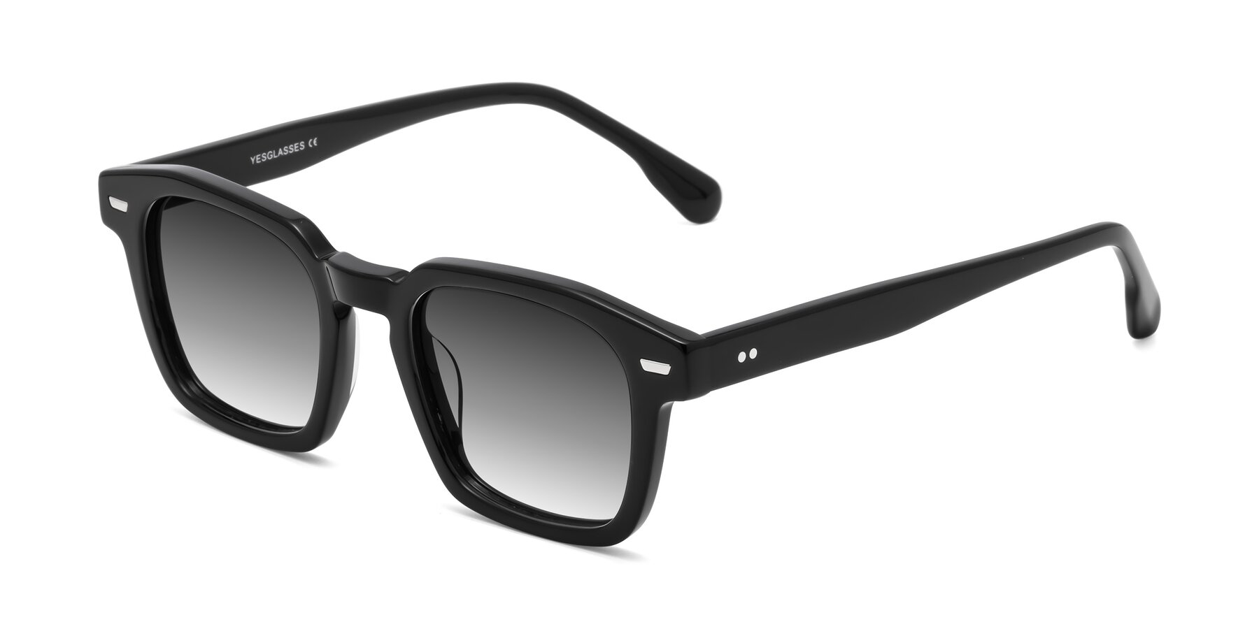 Angle of Finesse in Black with Gray Gradient Lenses
