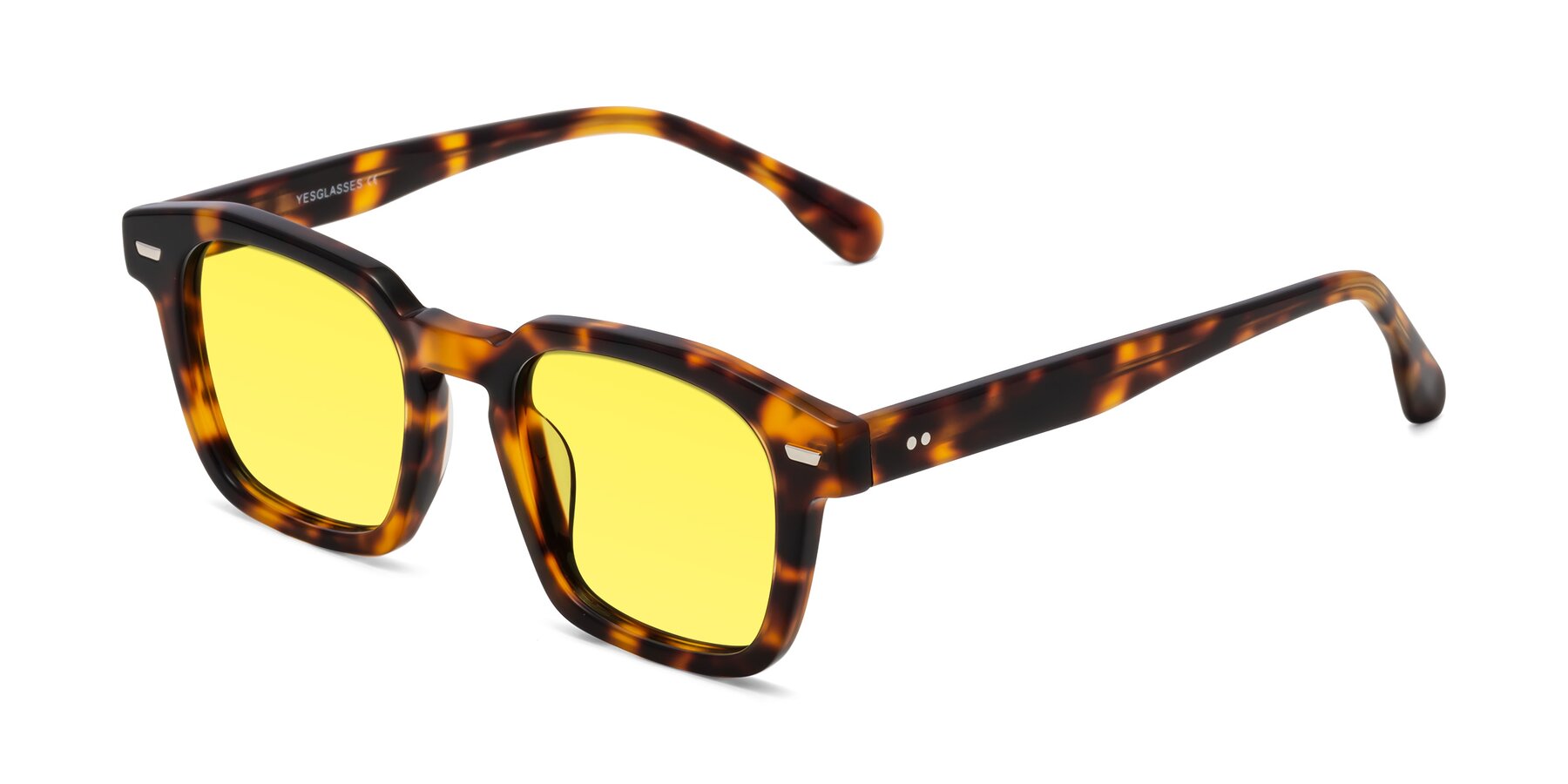 Angle of Finesse in Tortoise with Medium Yellow Tinted Lenses