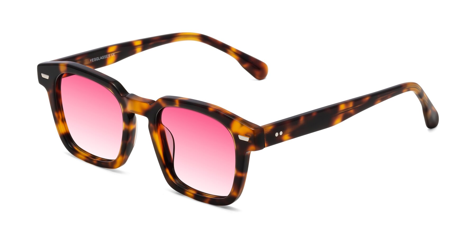 Angle of Finesse in Tortoise with Pink Gradient Lenses