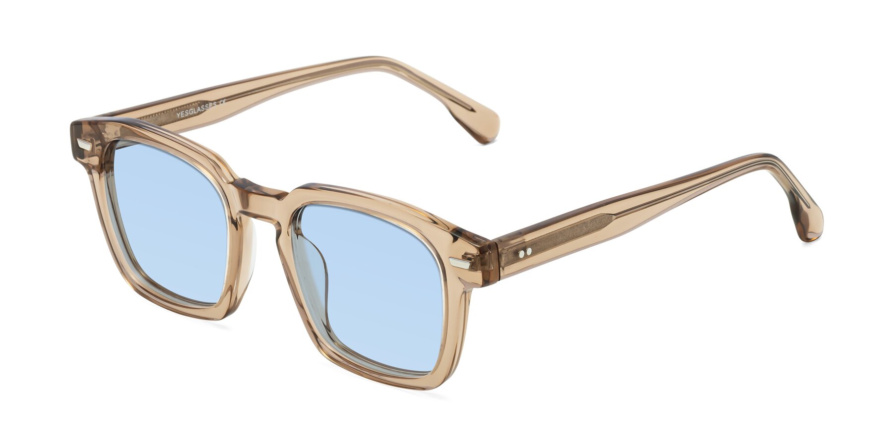 Angle of Finesse in Champagne with Light Blue Tinted Lenses