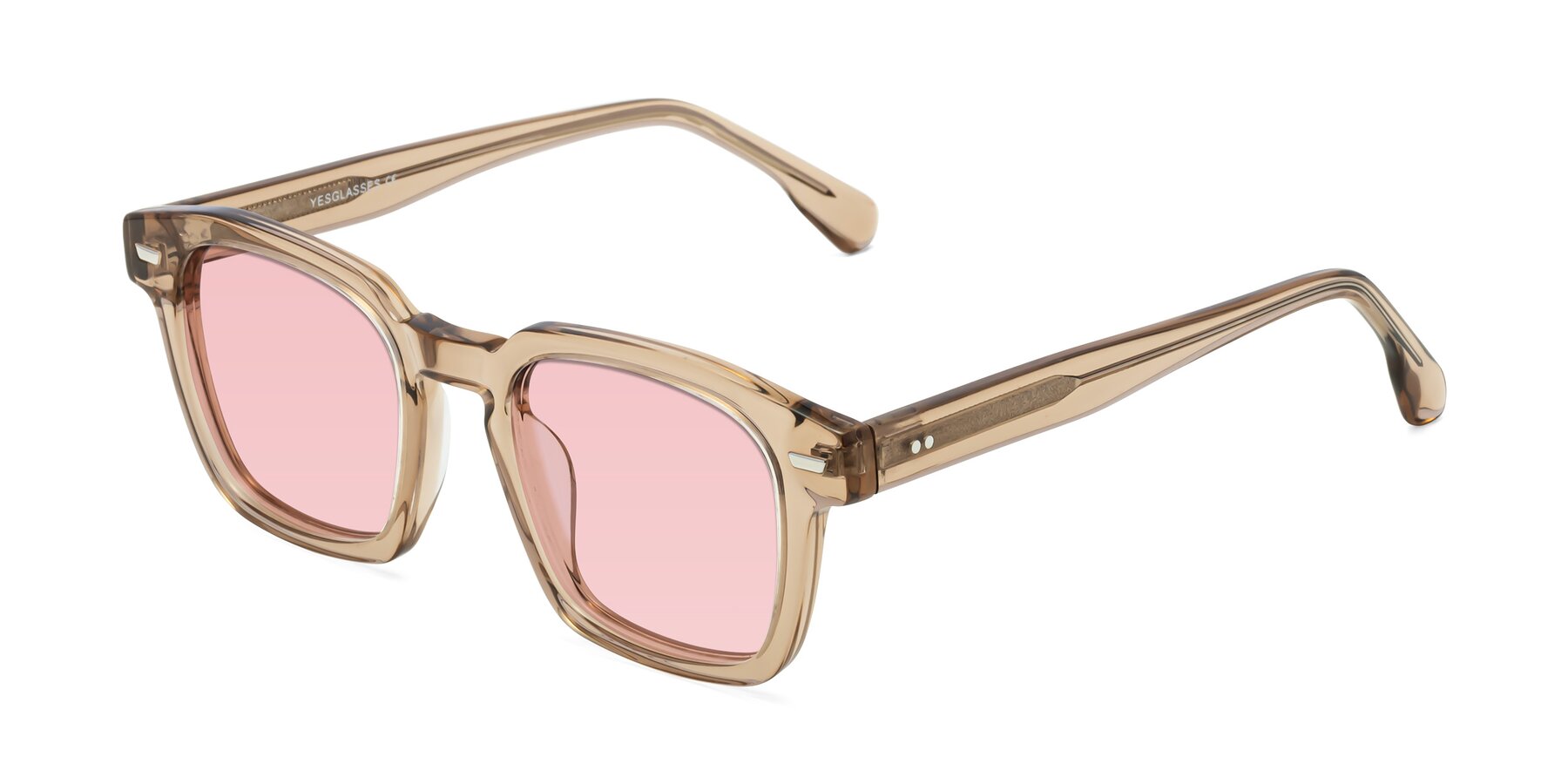 Angle of Finesse in Champagne with Light Garnet Tinted Lenses