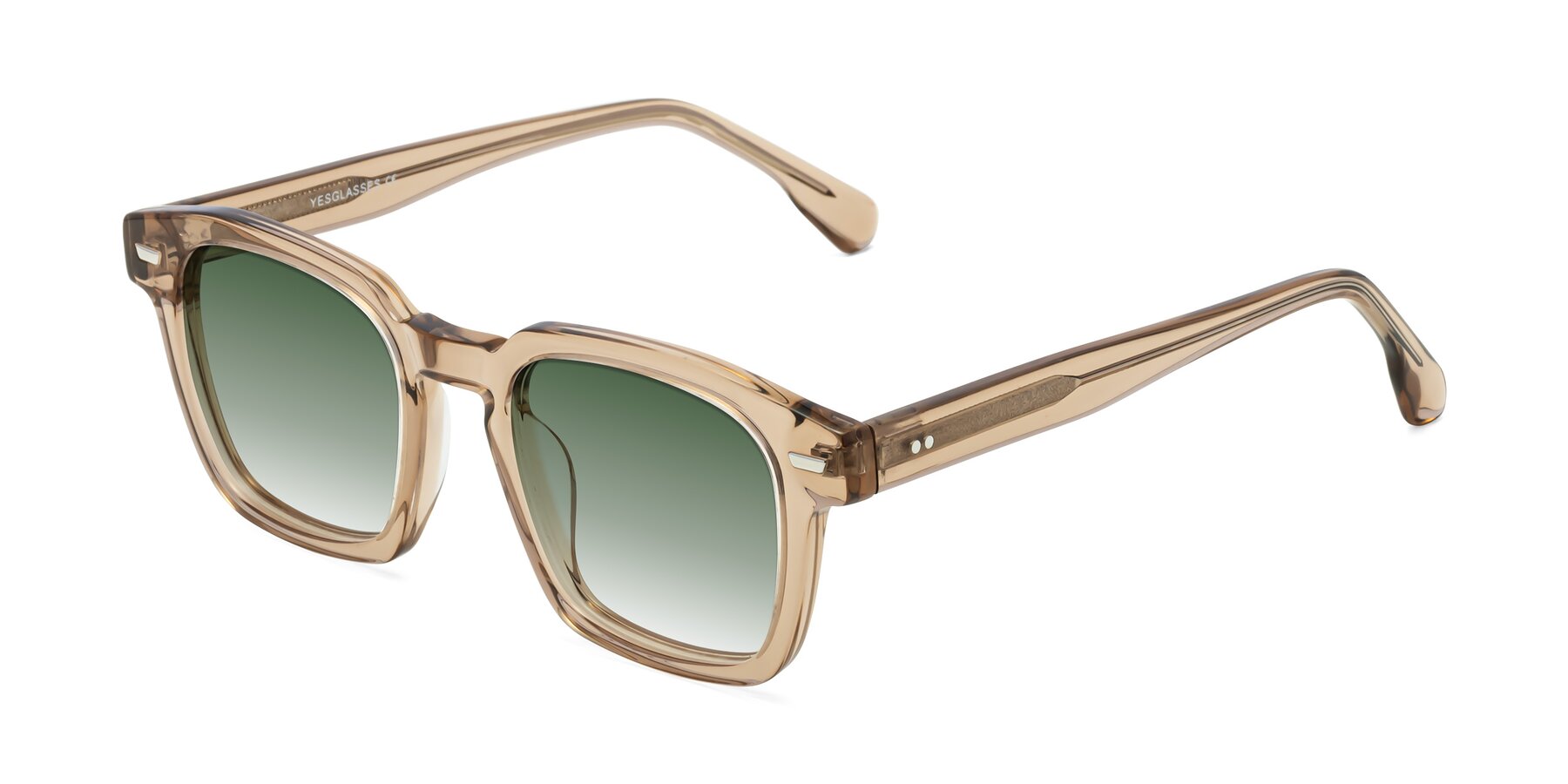 Angle of Finesse in Champagne with Green Gradient Lenses