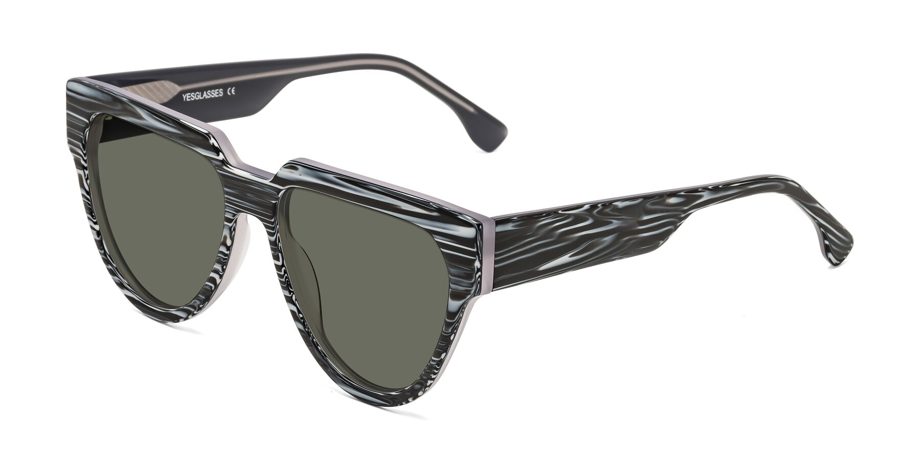 Angle of Yorke in Zebra-Print with Gray Polarized Lenses