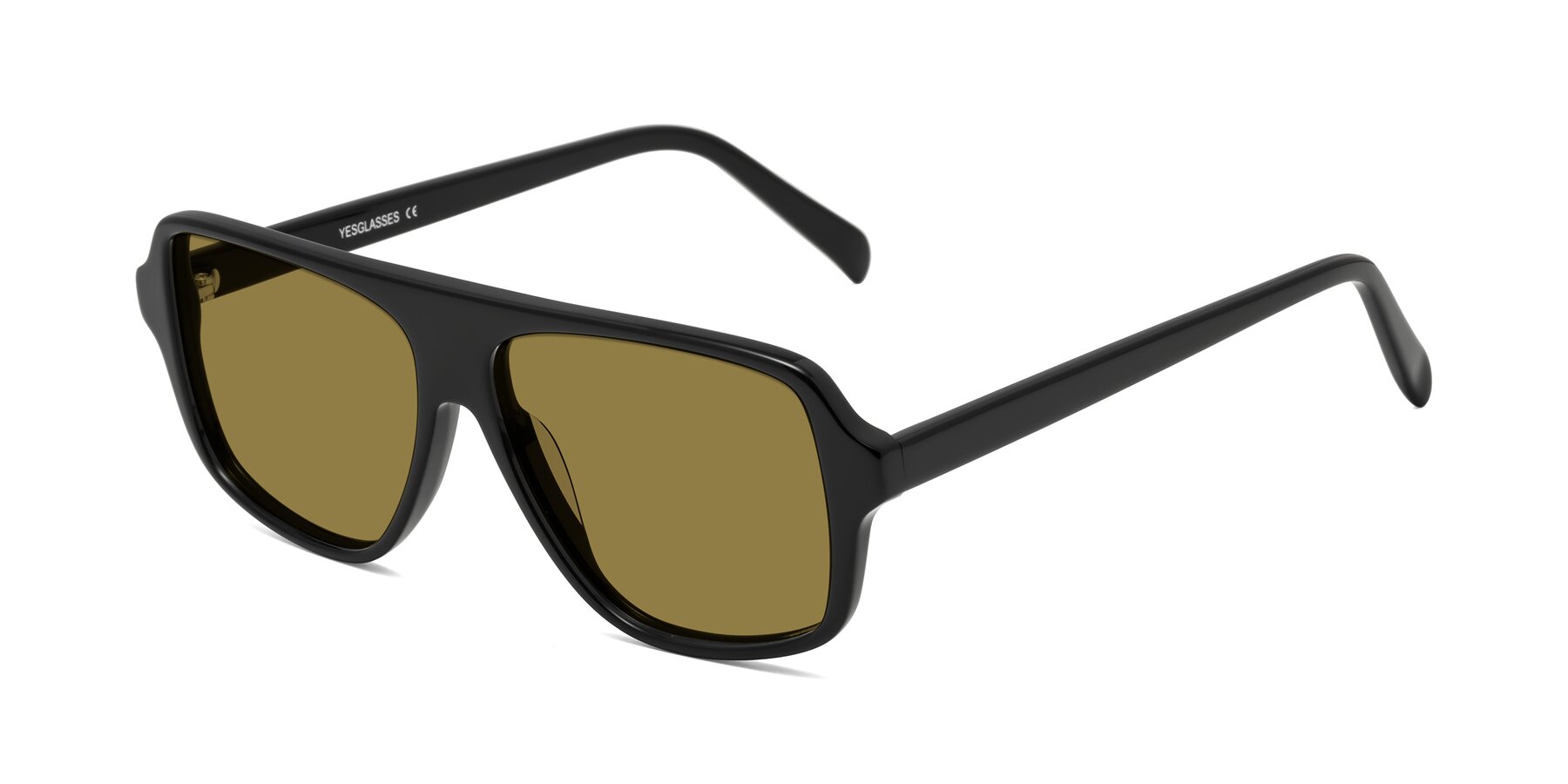 Angle of O'Leary in Black with Brown Polarized Lenses