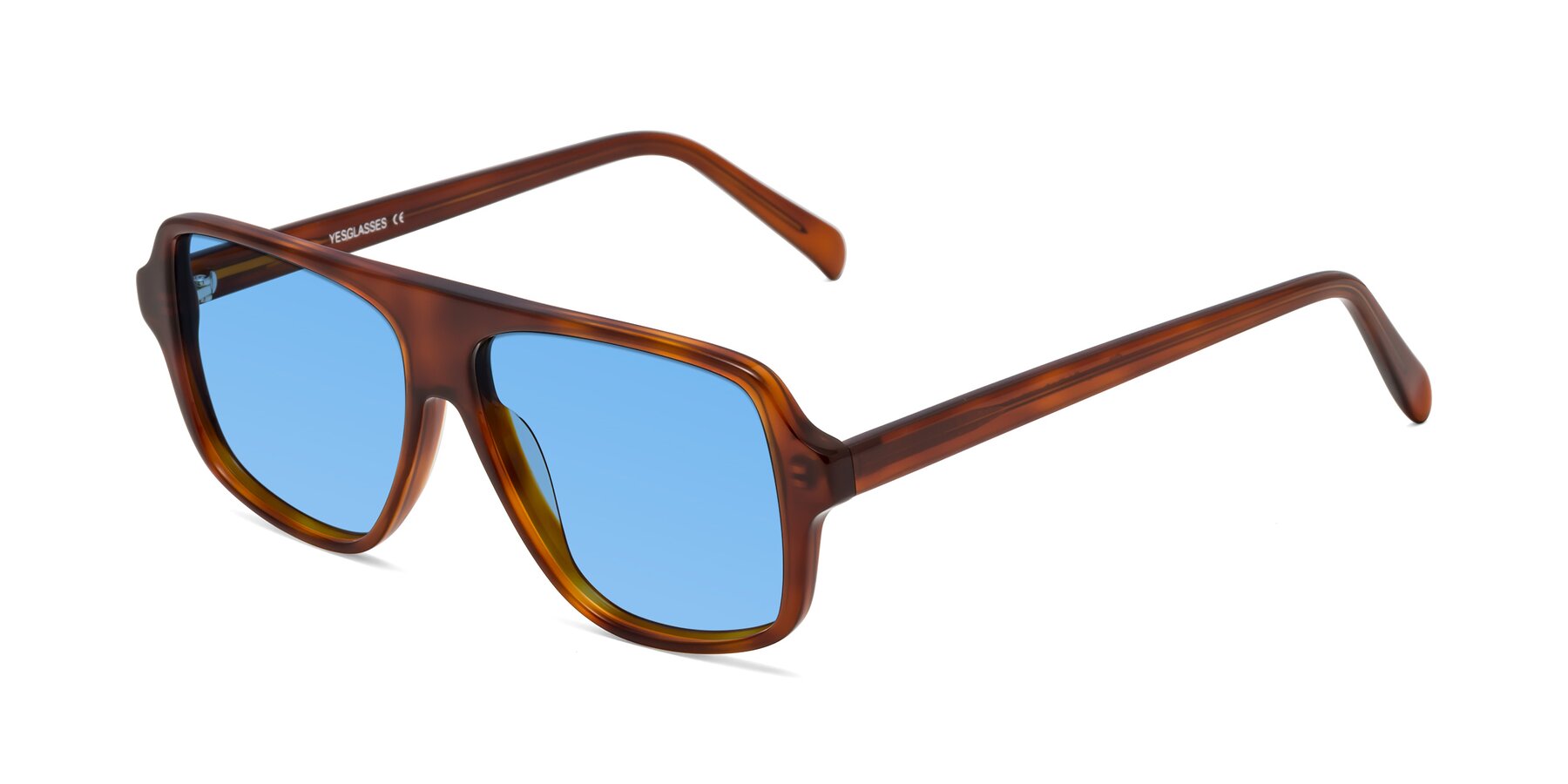 Angle of O'Leary in Maple Syrup with Medium Blue Tinted Lenses