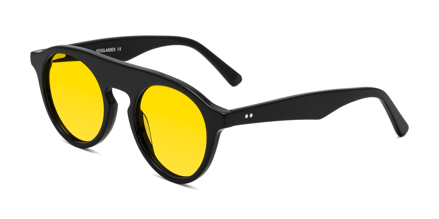 Angle of Band in Black with Yellow Tinted Lenses