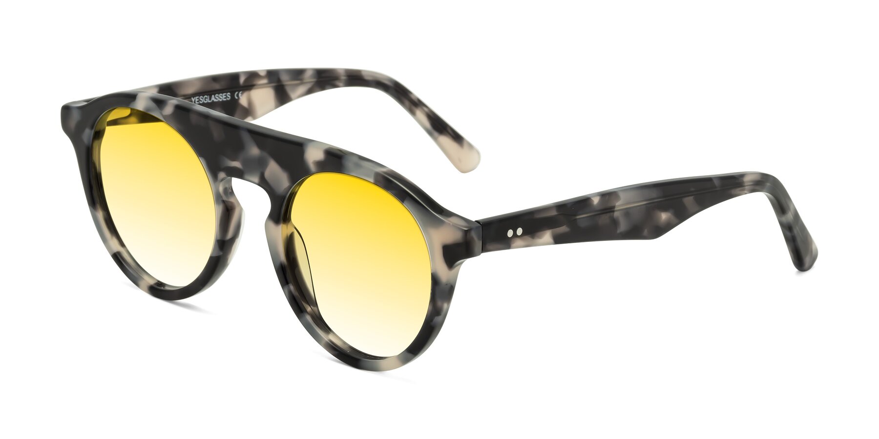 Angle of Band in Ivory Tortoise with Yellow Gradient Lenses