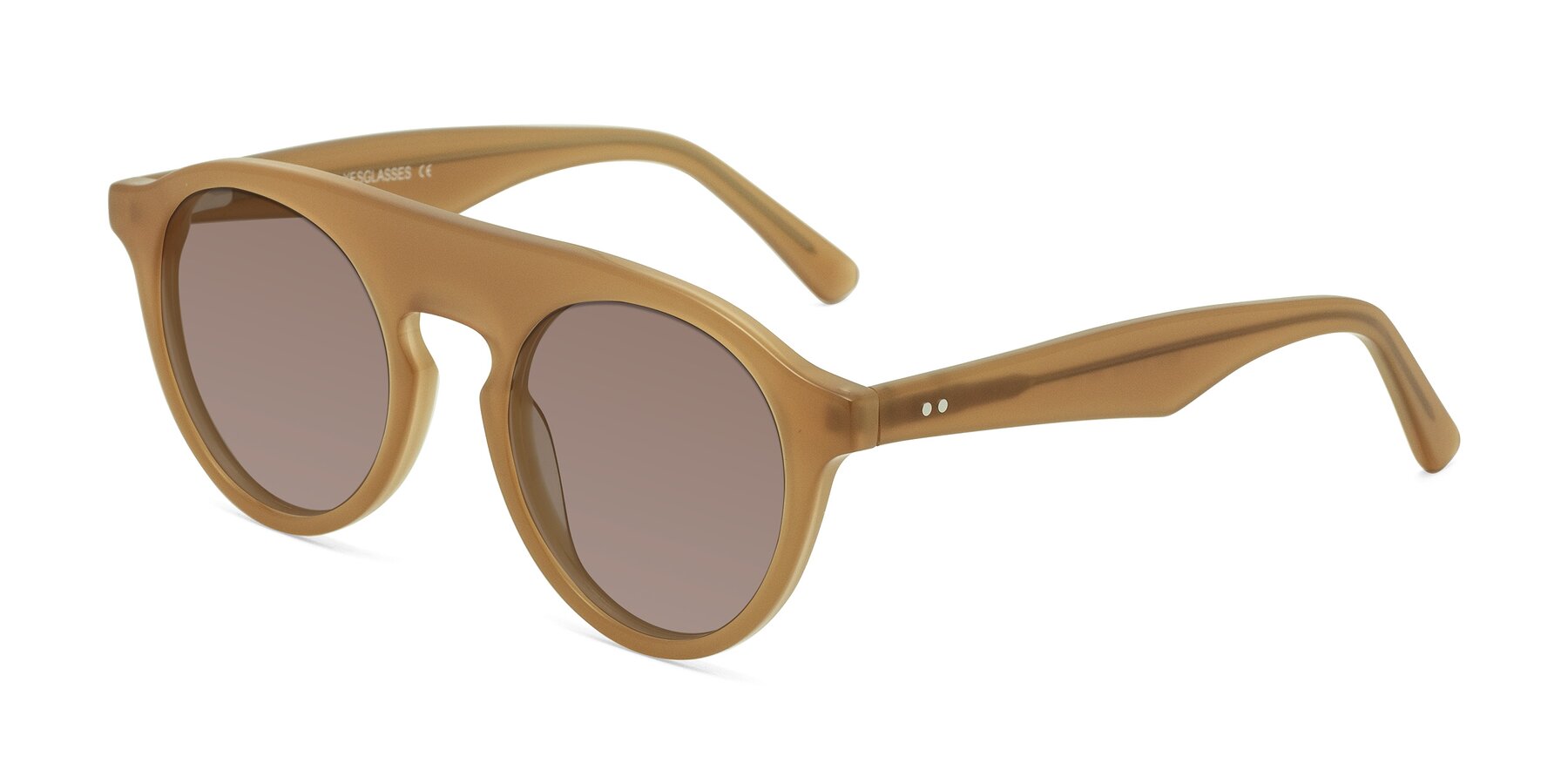 Angle of Band in Caramel with Medium Brown Tinted Lenses