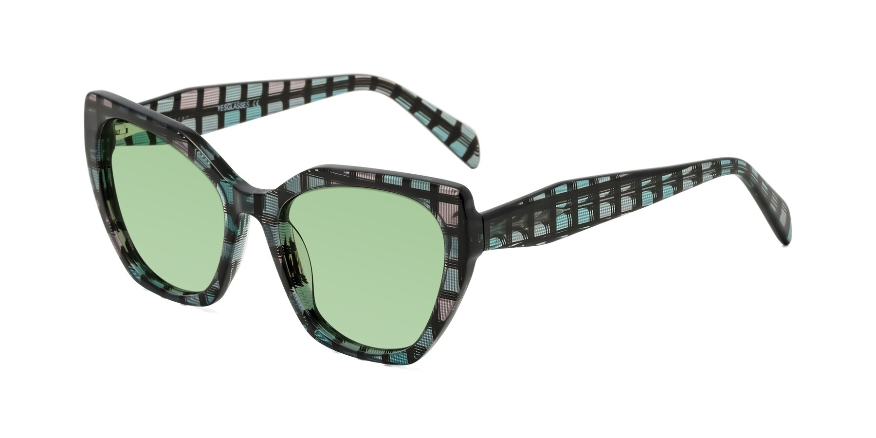 Angle of Tilton in Blue Grid with Medium Green Tinted Lenses
