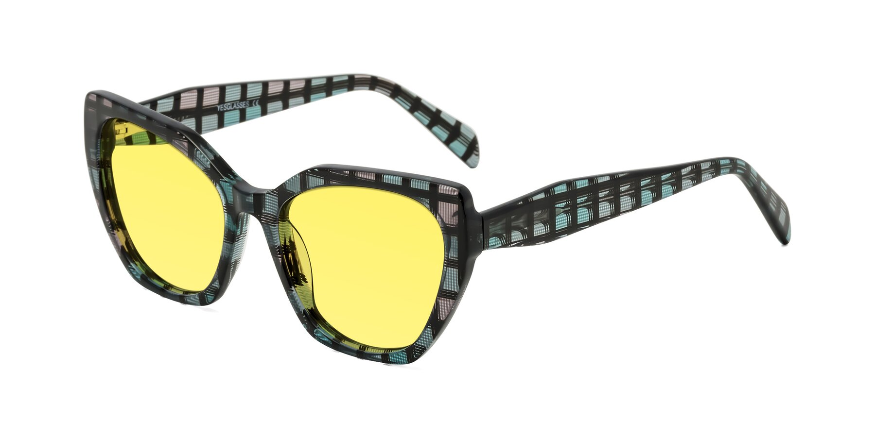 Angle of Tilton in Blue Grid with Medium Yellow Tinted Lenses