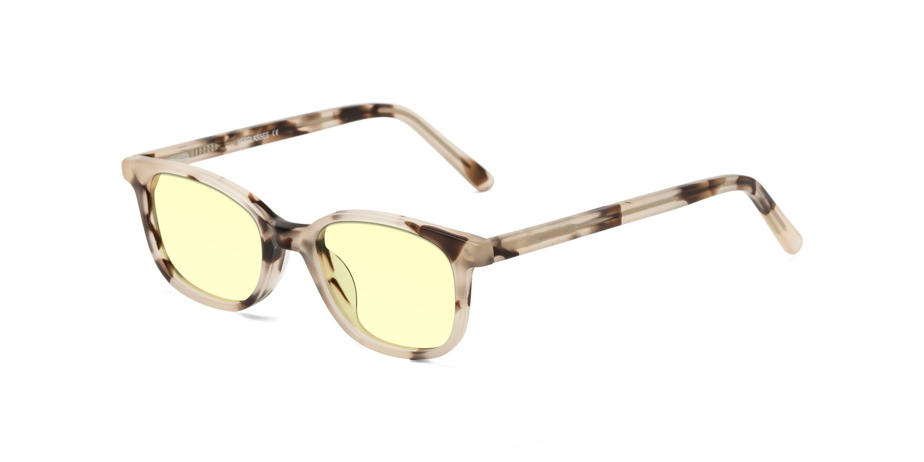 Angle of Jee in Ivory Tortoise with Light Yellow Tinted Lenses