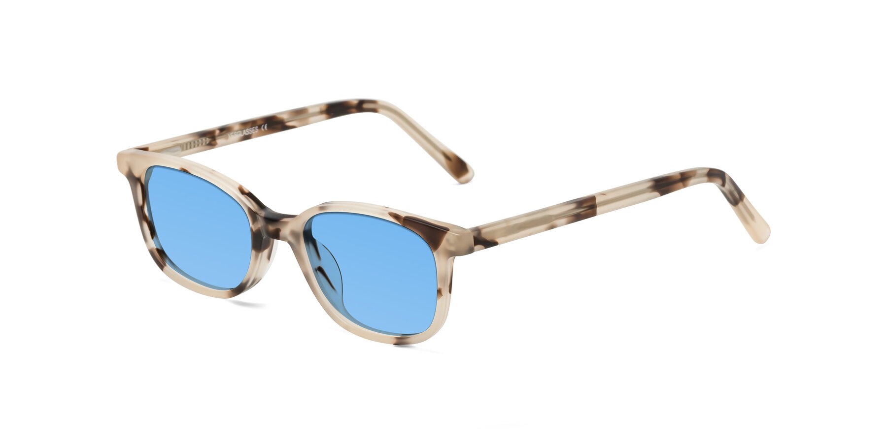 Angle of Jee in Ivory Tortoise with Medium Blue Tinted Lenses