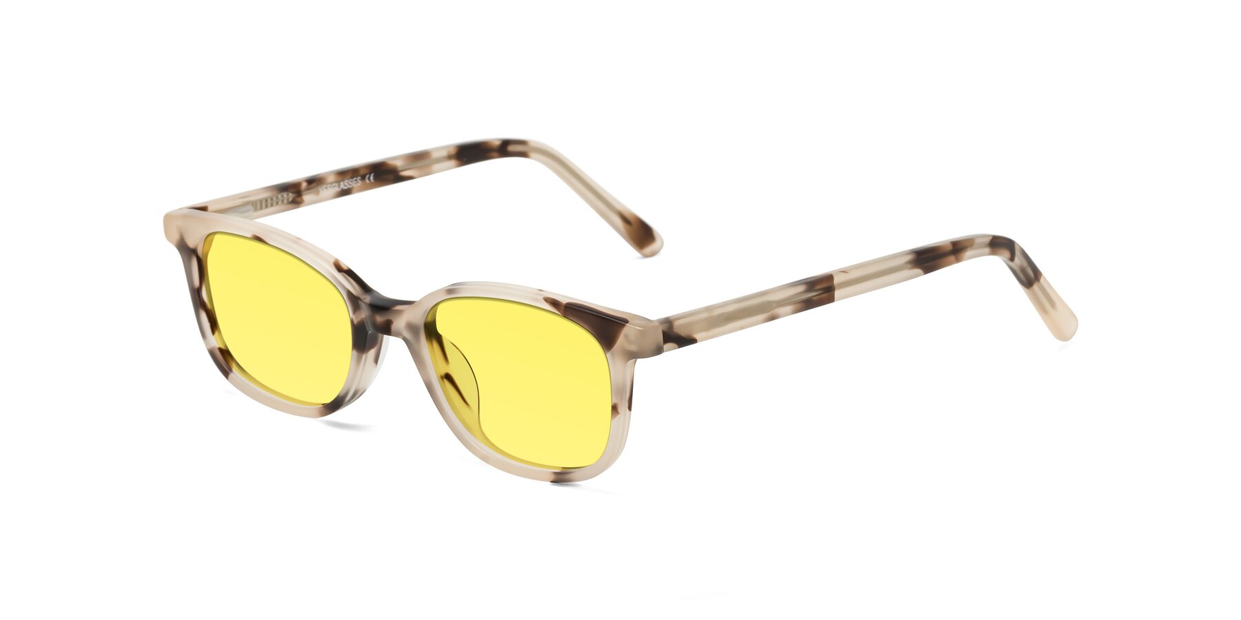 Angle of Jee in Ivory Tortoise with Medium Yellow Tinted Lenses