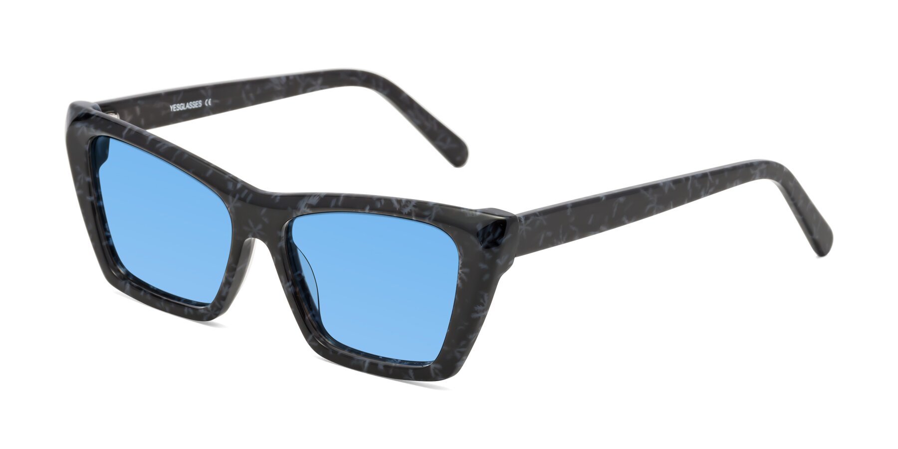 Angle of Khoi in Dark Gray Snowflake with Medium Blue Tinted Lenses