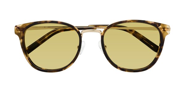 Front of Callie in Tortoise / Gold