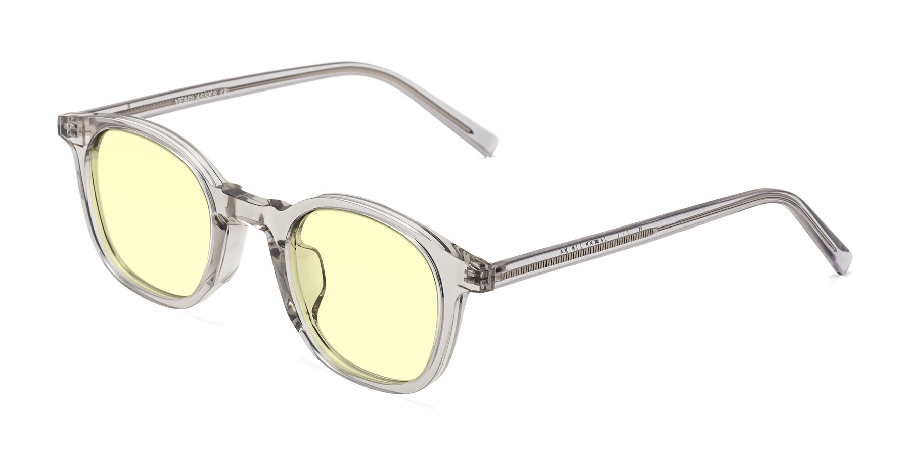 Angle of Cambridge in Translucent Gray with Light Yellow Tinted Lenses