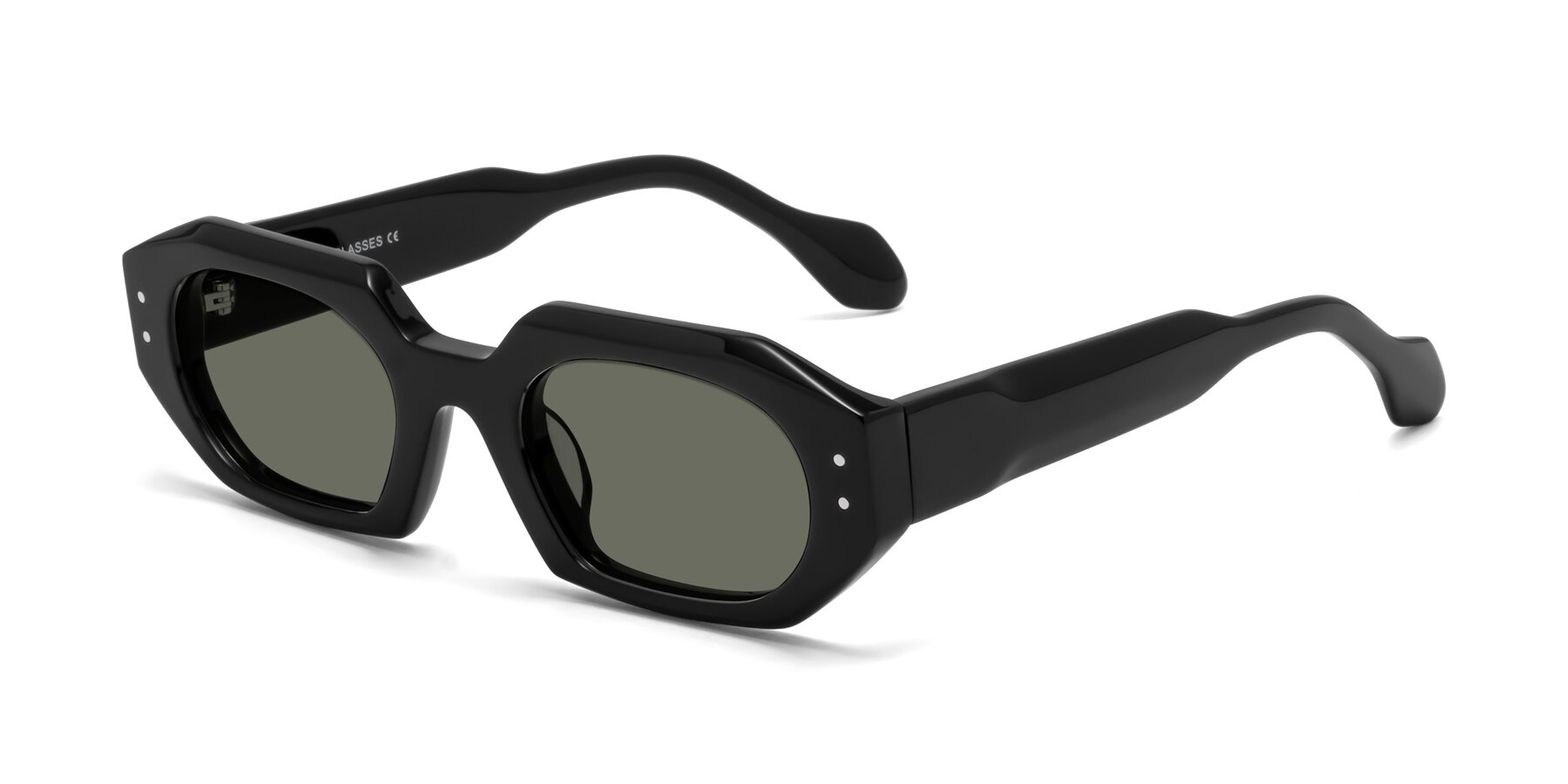 Angle of Molly in Black with Gray Polarized Lenses