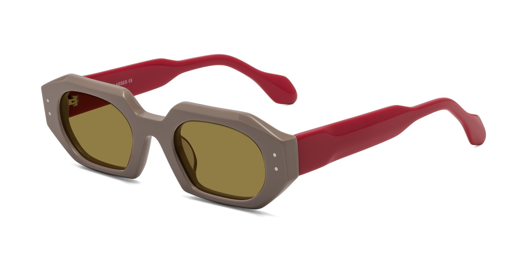 Angle of Molly in Pinkish Gray-Red with Brown Polarized Lenses