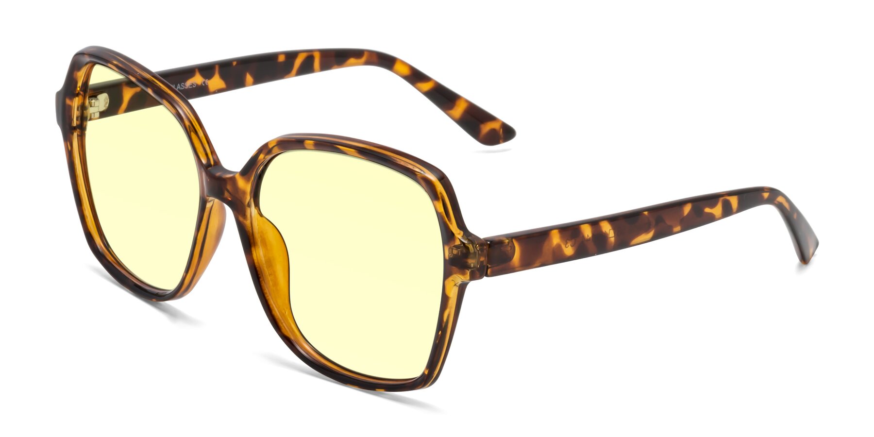 Angle of Kamana in Tortoise with Light Yellow Tinted Lenses