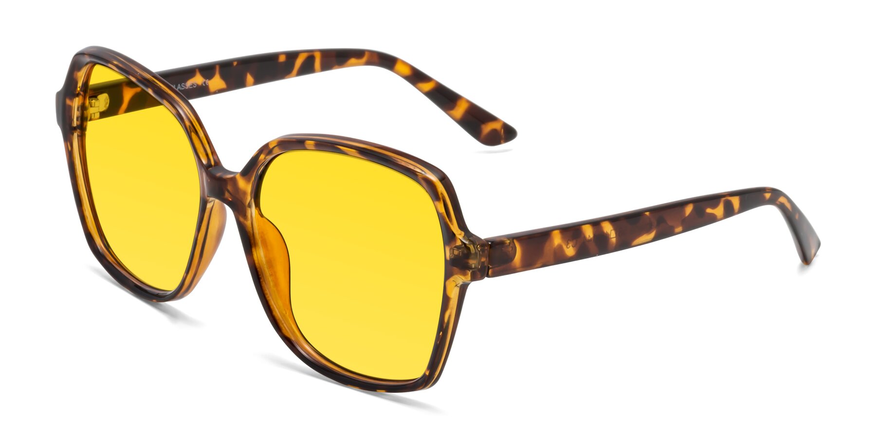 Angle of Kamana in Tortoise with Yellow Tinted Lenses