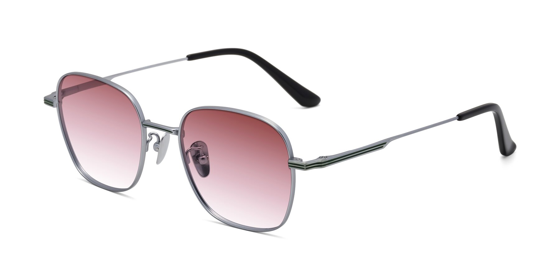 Angle of XING in Silver with Garnet Gradient Lenses