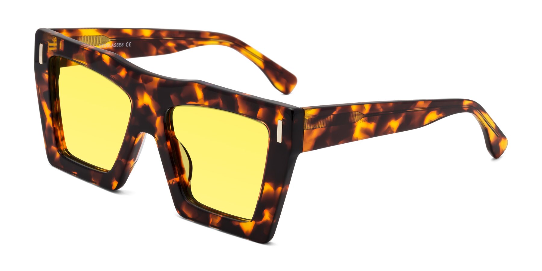 Angle of Tree in Tortoise with Medium Yellow Tinted Lenses